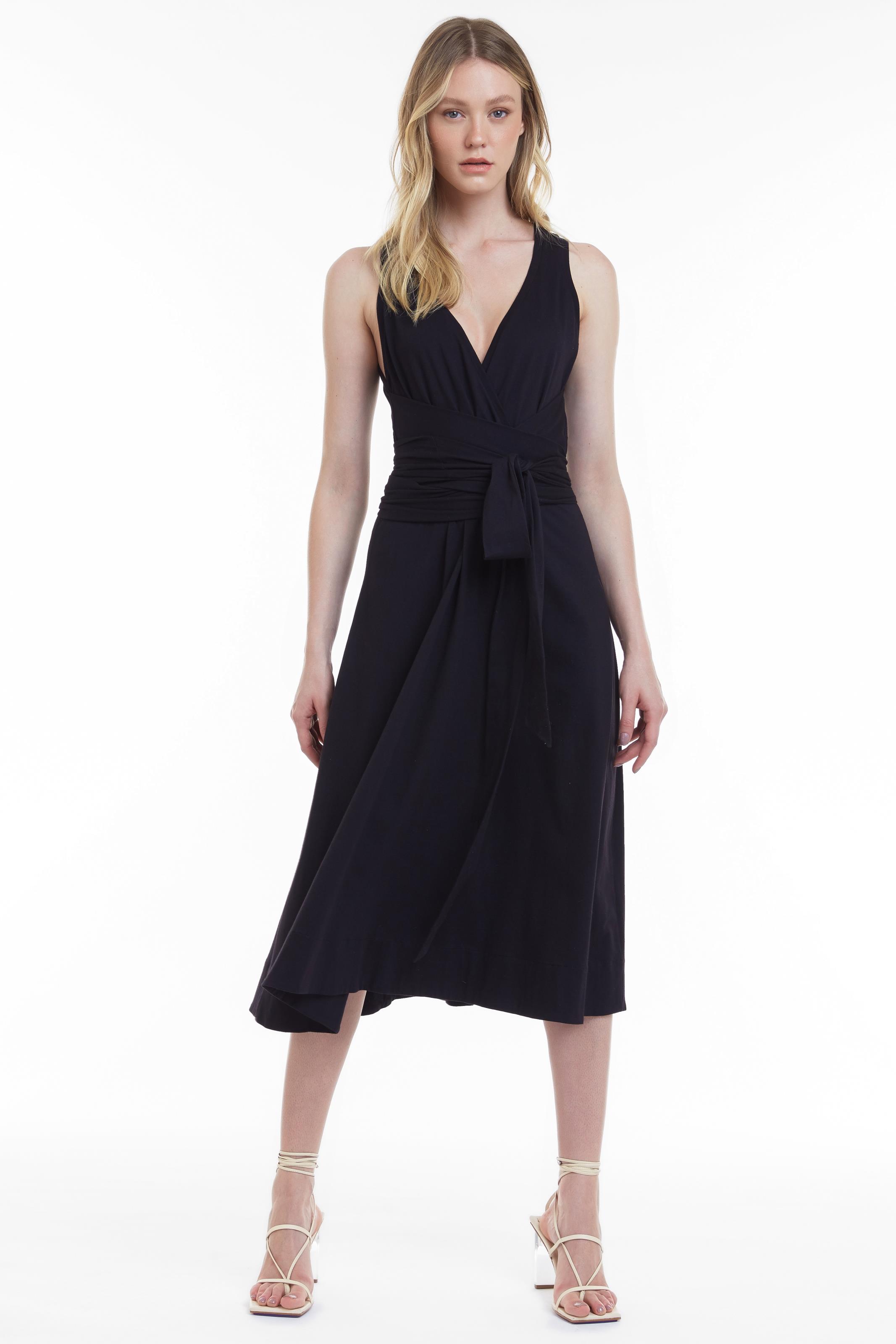 vestido de malha estilo regata