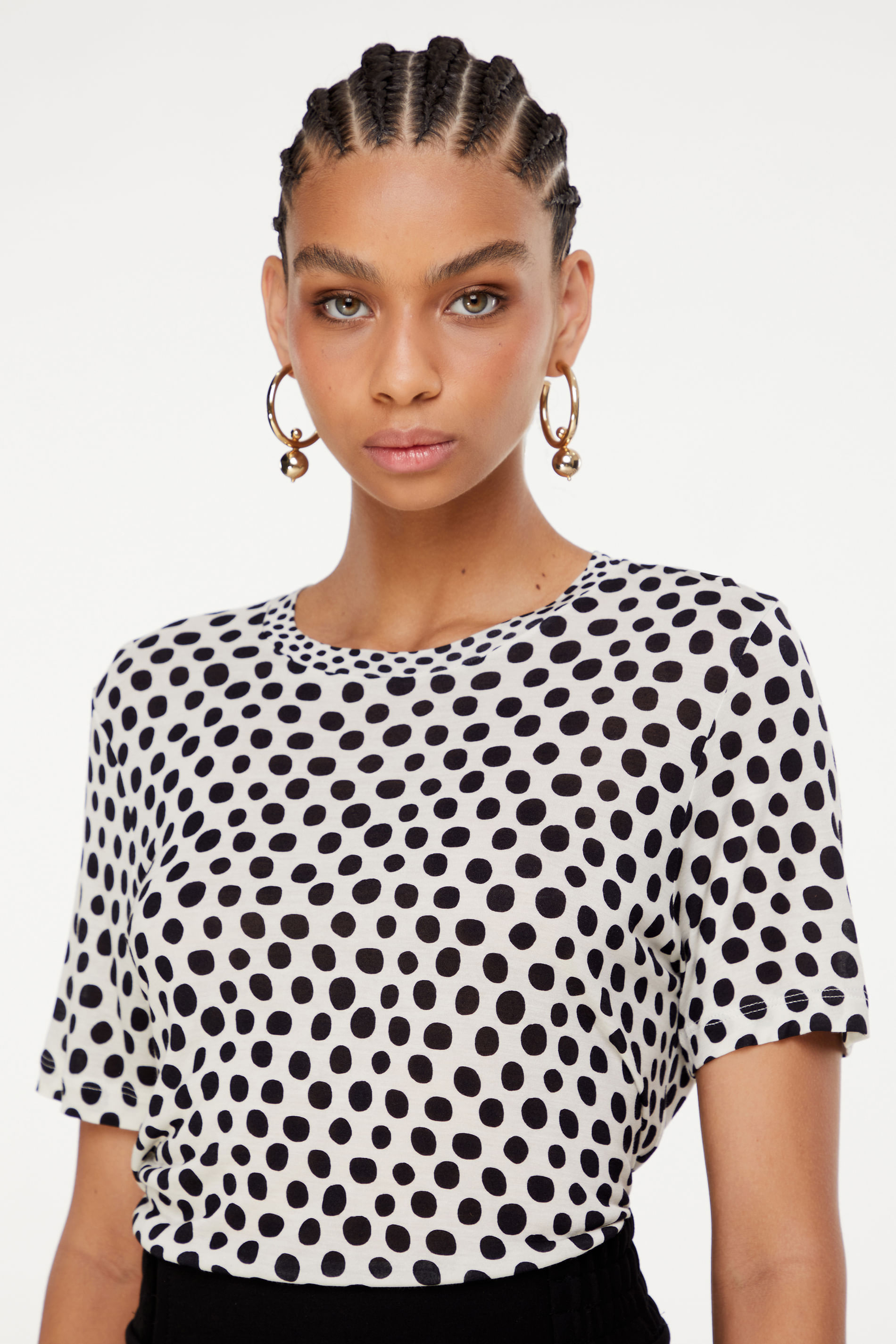 blusa a pois