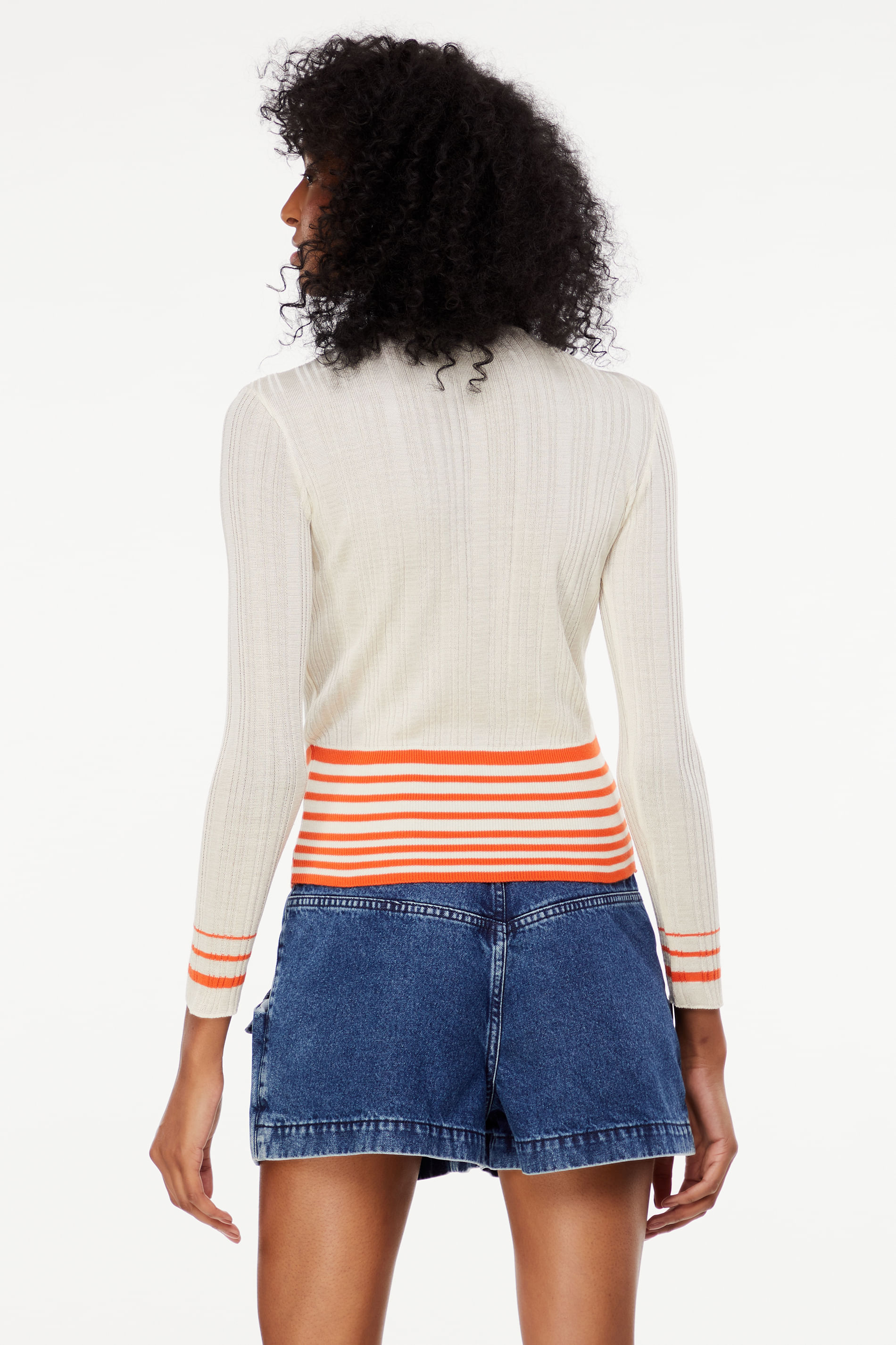 blusa texturizada em tricô manga longa