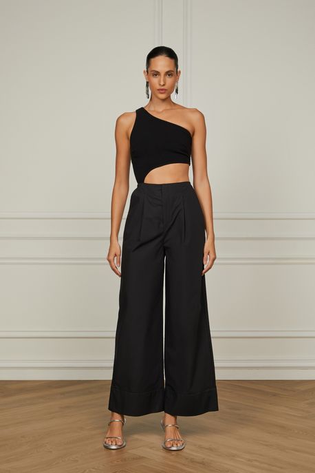 Macacão Um Ombro Só Preto Com Top De Malha e Calça Em Algodão Preto / Branco - 44