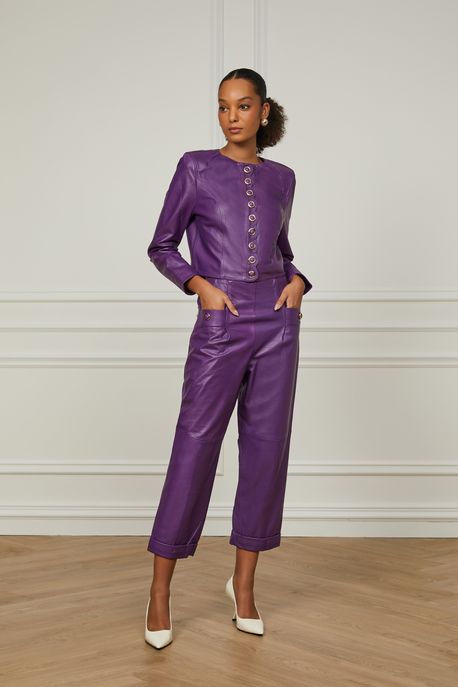 Calca De Couro Cintura Alta Botoes Dourados Roxo Plum - 42