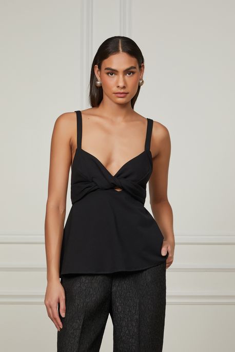 Blusa De Malha Detalhe Decote Com Cut e Dobratura No Busto Preto - P