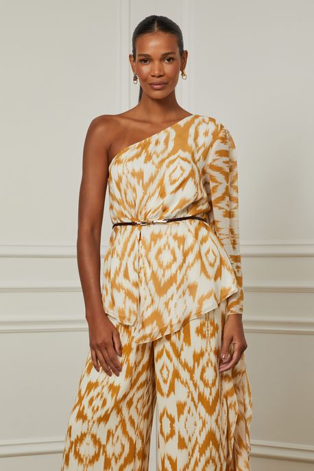 Blusa De Georgette Estampada Um Ombro Só Com Manga Ampla Est Ikat Pipa Sunflower m - 42