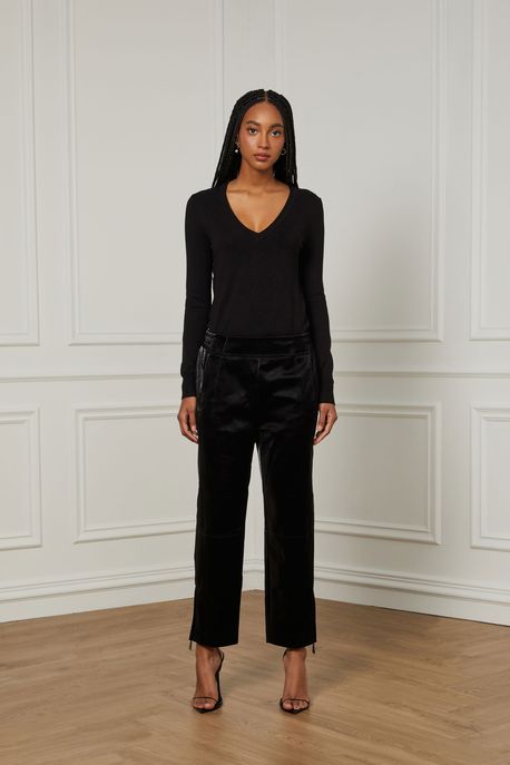 Calça Jogging Like Leather Com Recortes Preto (Cor Provisoria) - M