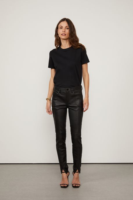 Calça De Couro Stretch Recortes Preto - 36