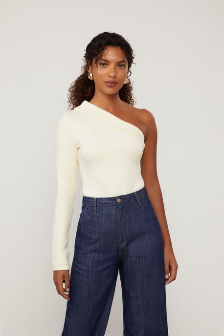 Blusa De Malha Um Ombro Só Com Dobra No Decote Bege Manha - G