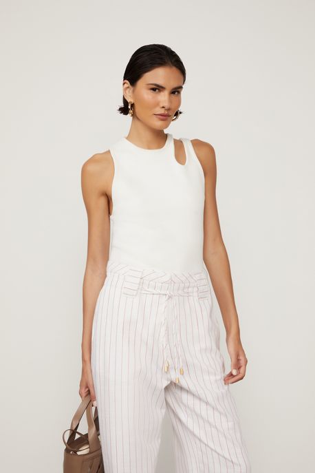 Regata De Malha Crepe Com Cut No Ombro Off White - PP