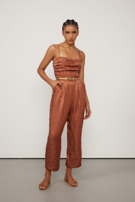 Macacão Jacquard Alcinha Marrom Franzido Marrom Biscoito - 42