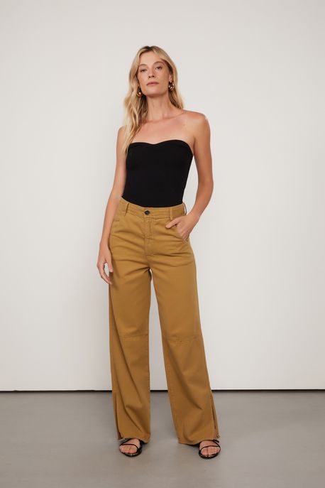 Calça De Sarja Verde Com Fenda Barra Verde Musgo - 42