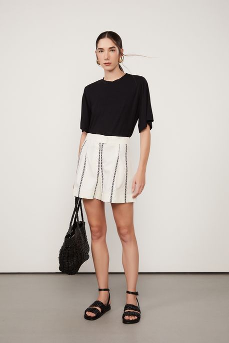 Short Reto Detalhe Pregas De Jacquard Listrado Off/Geo Caleidoscopio - 38