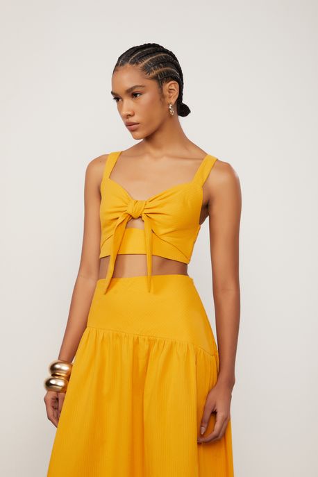 Top Cropped De Alça Detalhe Busto Com Amarração e Lastex Nas Costas De Algodão Amarelo Amarelo Dourado - 44