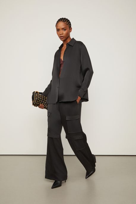 Calça Cargo Acetinada Preta Preto - 42