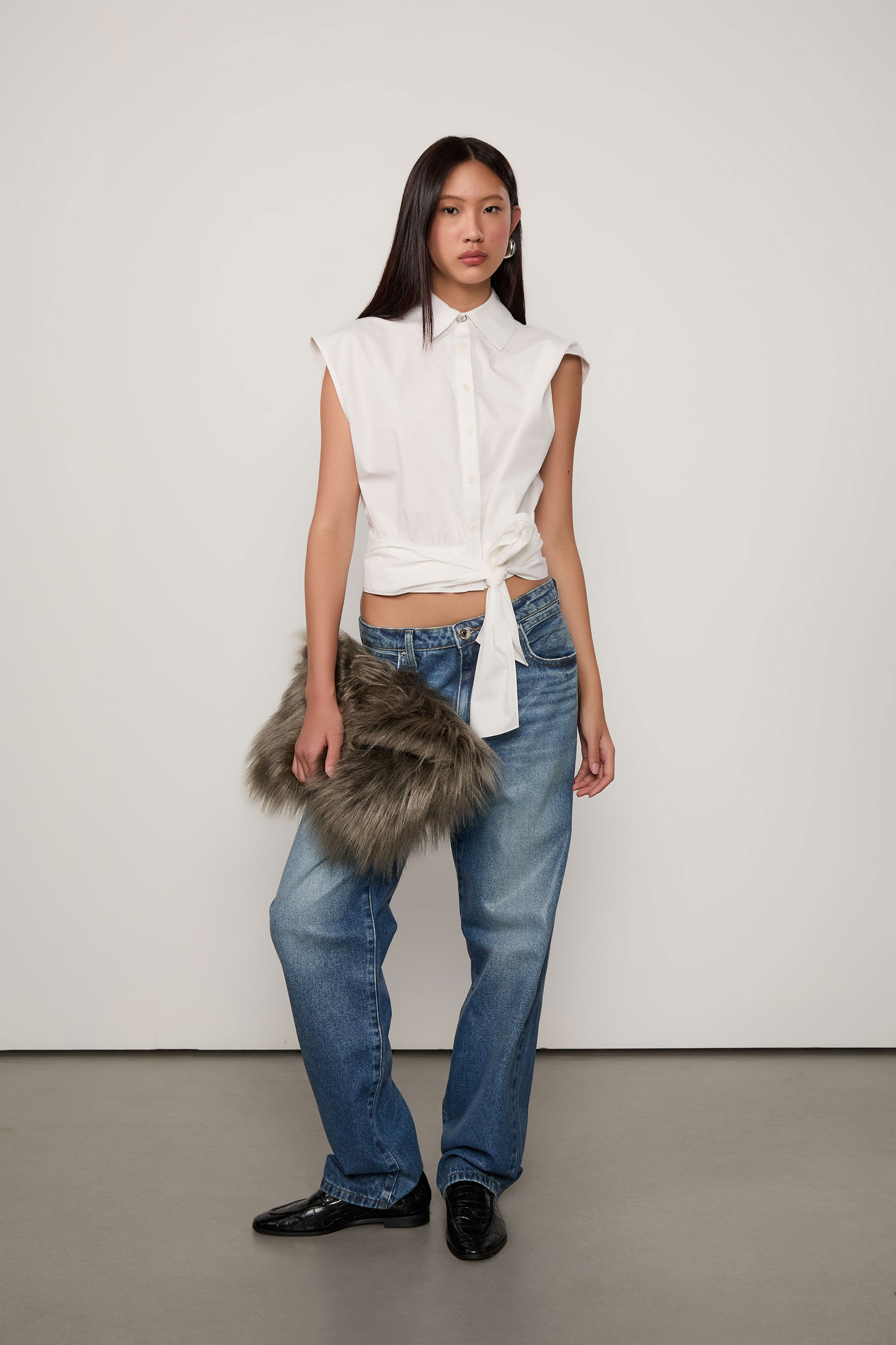 Camisa Cropped Com Amarração