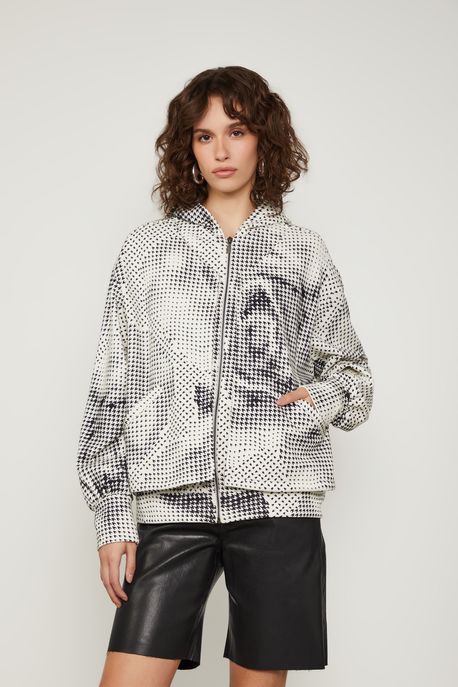 Casaco Moletom Estampado Floral Pied Estampa Floral Pied Preto e Branco Aj - P