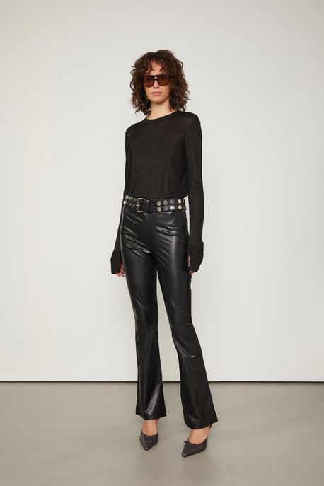 Calca Reta Like Leather Com Recorte No Preto - P