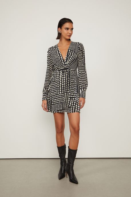Vestido De Georgette Com Decote Transpassado Estampado Est. Listra Corrente Preto e Off - 42