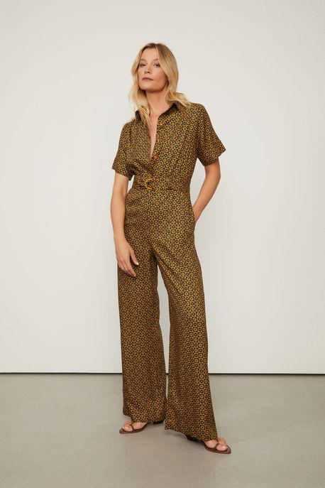 Macacão Manga Curta Pantalona De Viscose Estampado Est Geo Disco Color - 42