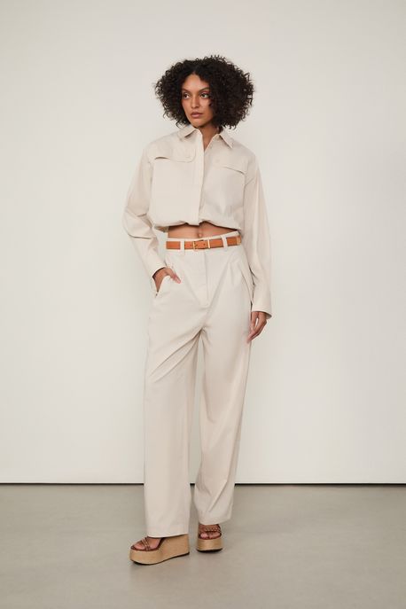 Calça Reta Com Pregas e Bolsos Deslocados Cinza Cinza Ash - 36