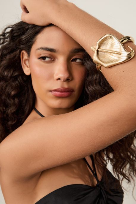 Bracelete De Metal Antúrio Ouro - U