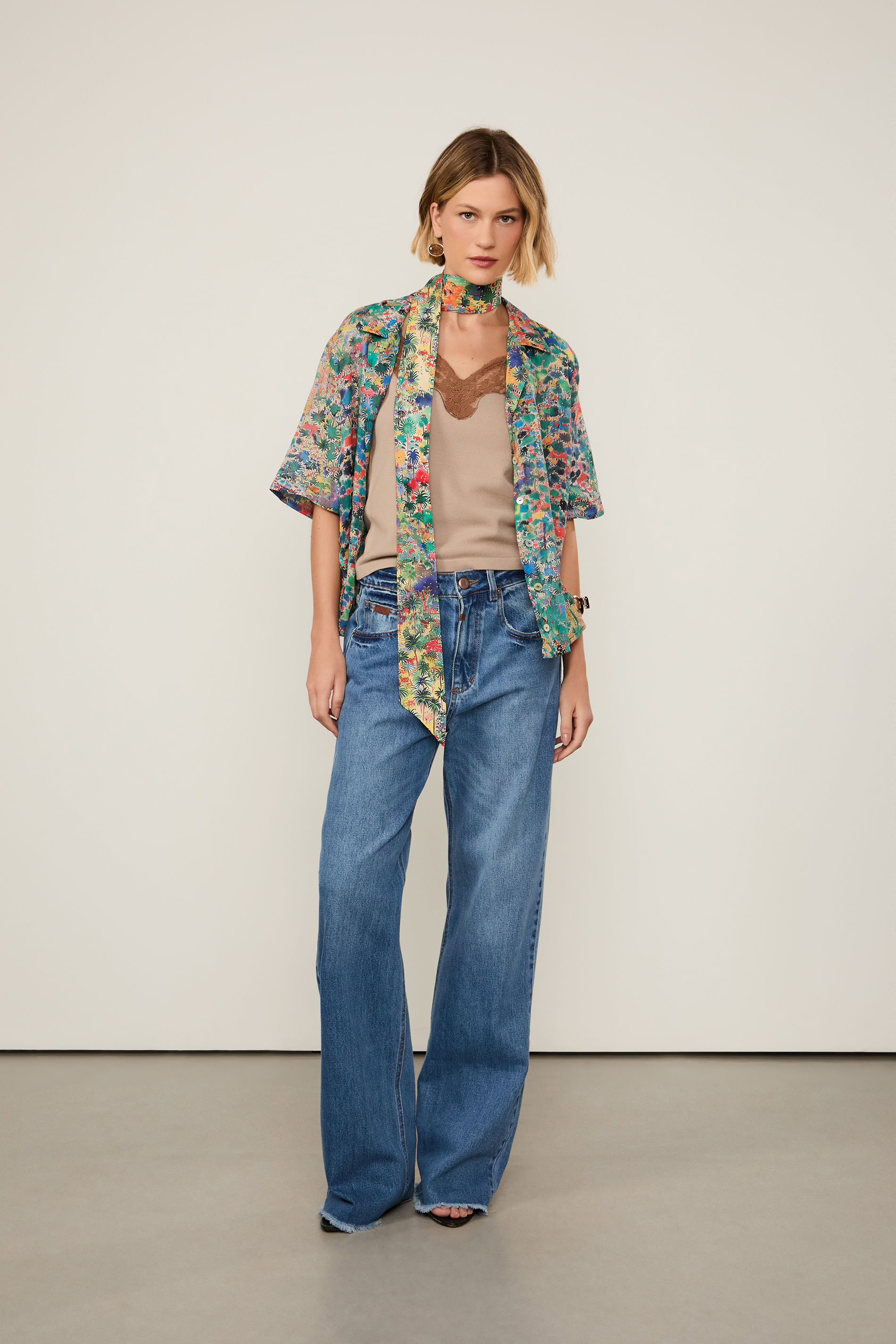Blusa De Tricot Com Detalhe Renda