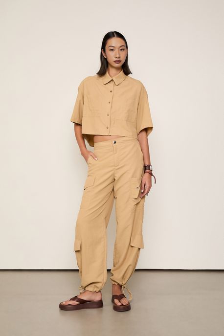 Calça Reta Cargo Tech Marrom Palha - M