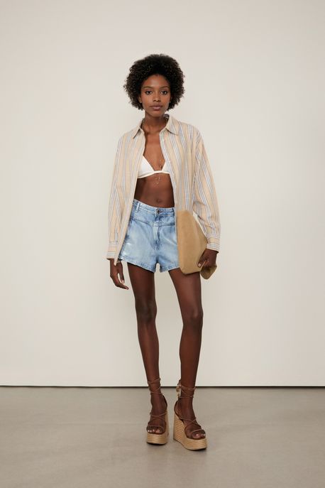 Short Jeans Box Recorte Frontal Reto Jeans Claro - 40