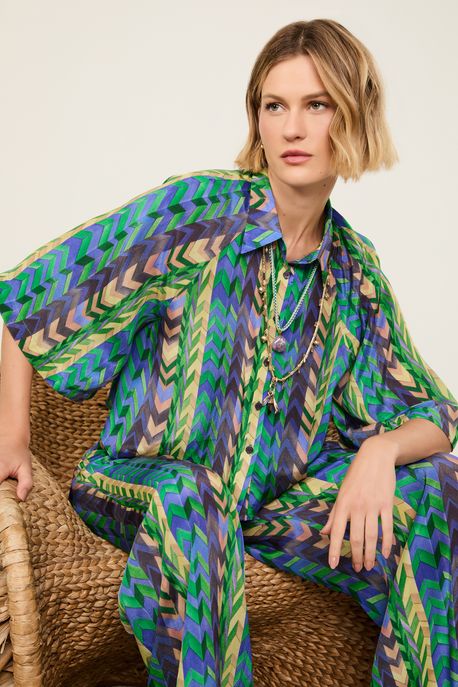 Camisa Ampla Cropped Estampada Est Chevron Colagem Cannes e Proa - 40