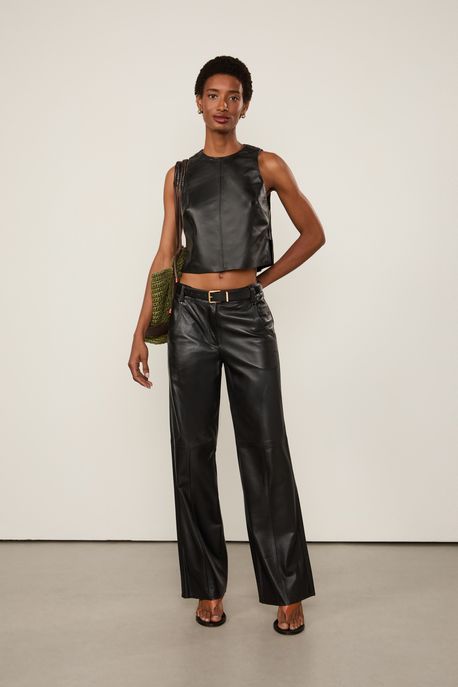 Top De Couro Cropped Cava Open Preto - 38