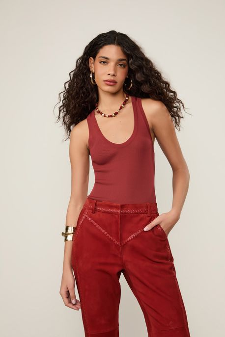 Regata De Tricot Canelado Com Decote u Básica Marrom Pimenta - G