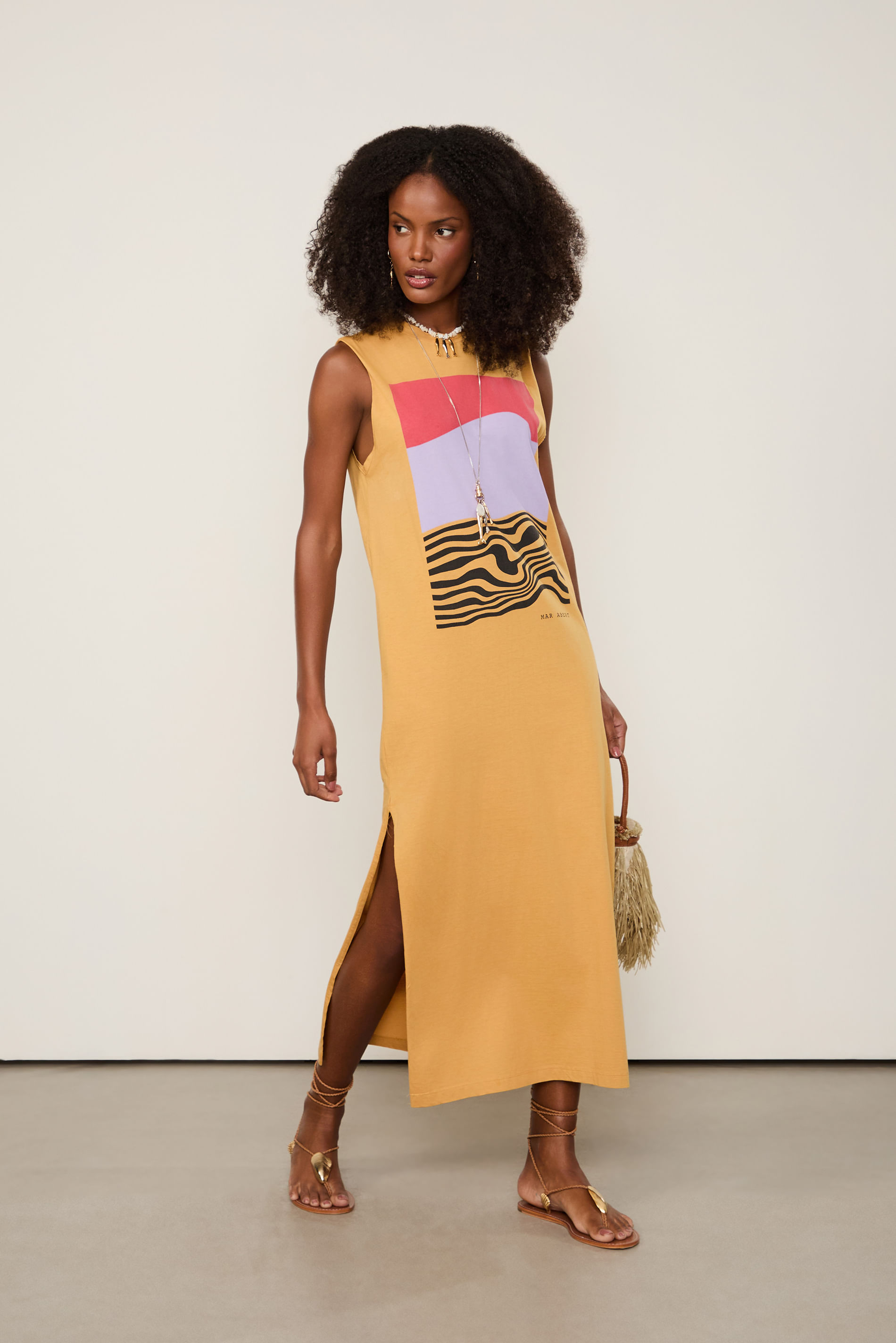 Vestido De Malha Regata Com Fenda Fun Geo Solar Caramelo