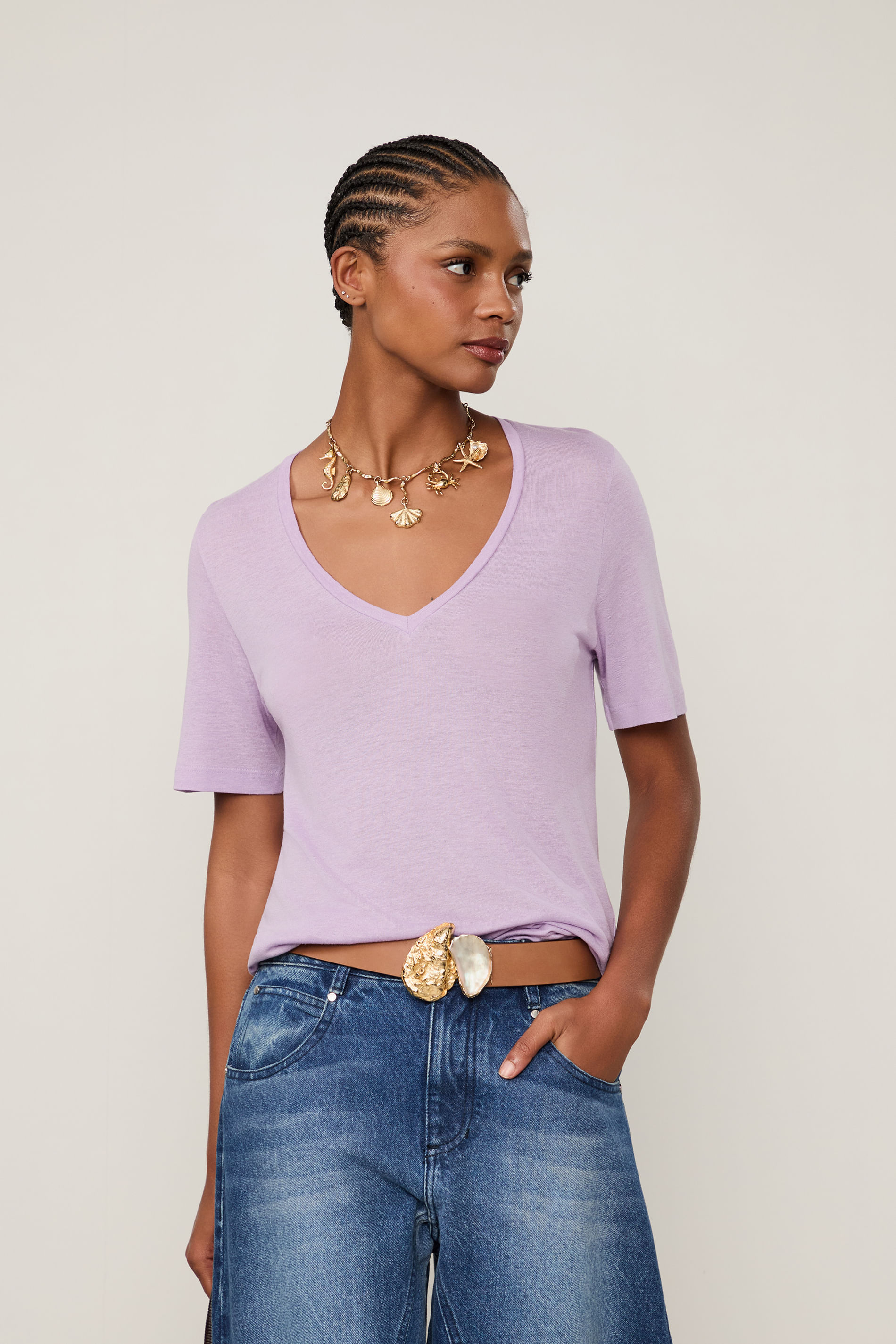 T-Shirt Malha De Linho Decote v