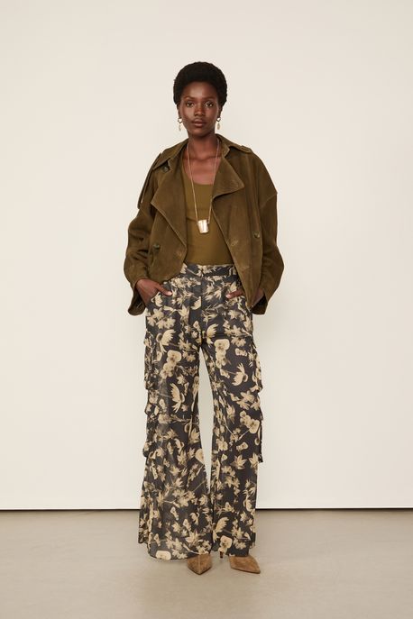 Calça De Georgette Cargo Fluida Estampada Est Floral Sepia Color g - 38