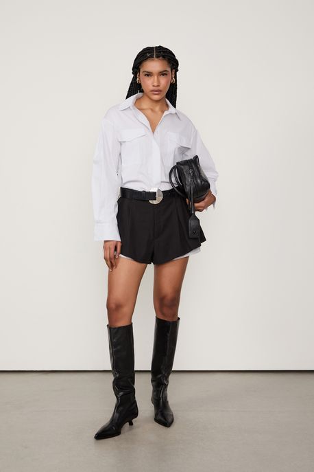 Short Evasê Detalhe Preto - G
