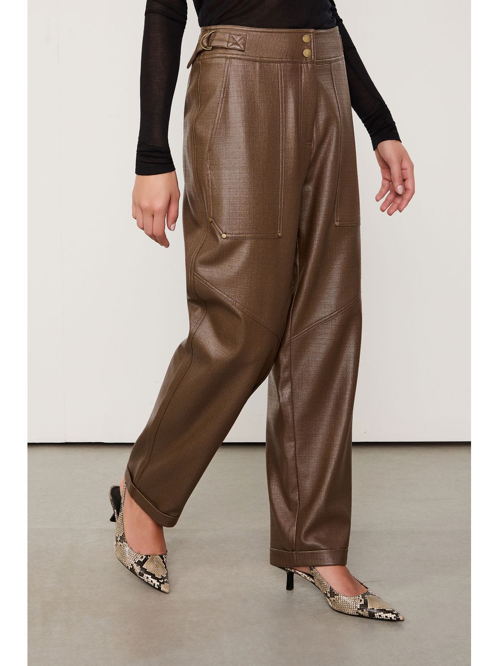 Animale — Calça Bolsos Externos Com Rebite