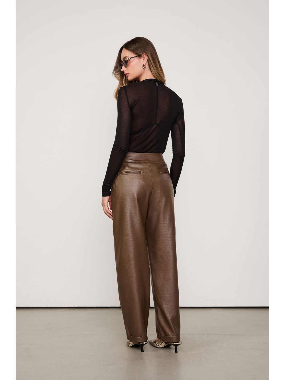 Animale — Calça Bolsos Externos Com Rebite