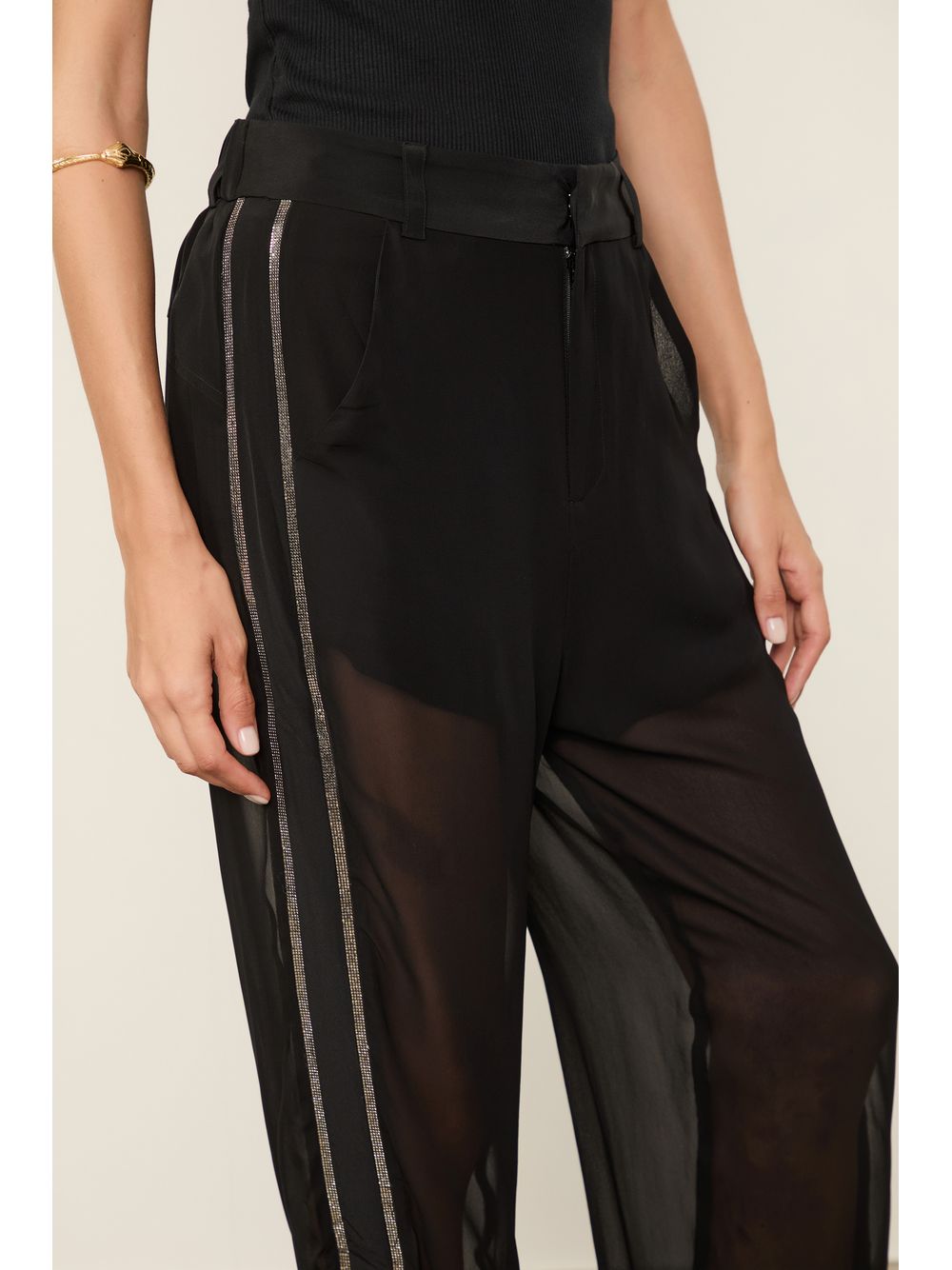 Animale — Calça  De Georgette Preto Com Detalhe Em Strass