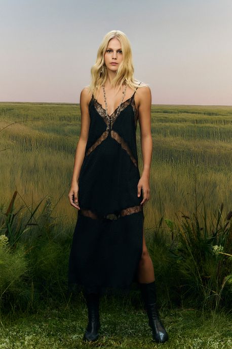 Vestido De Jacquard De Alça Preto Com Aplicações De Renda Preto - 34