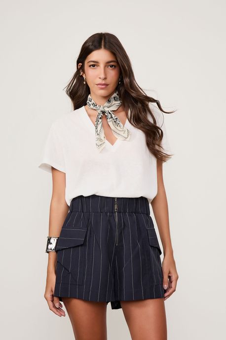 Blusa Basica Decote v Branco - P