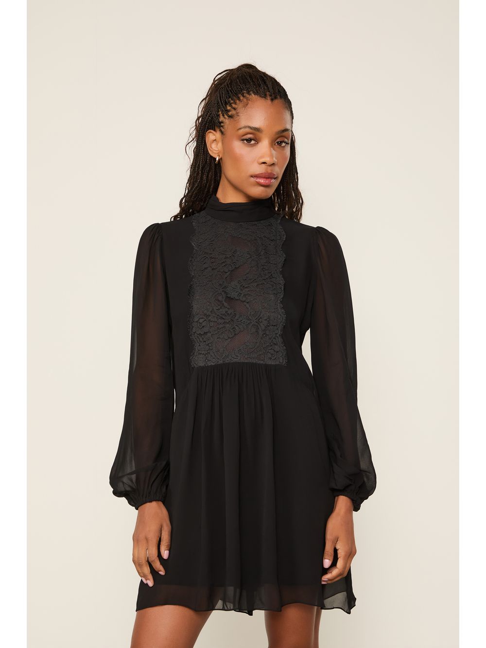 Animale — Vestido Curto Com Renda Preto