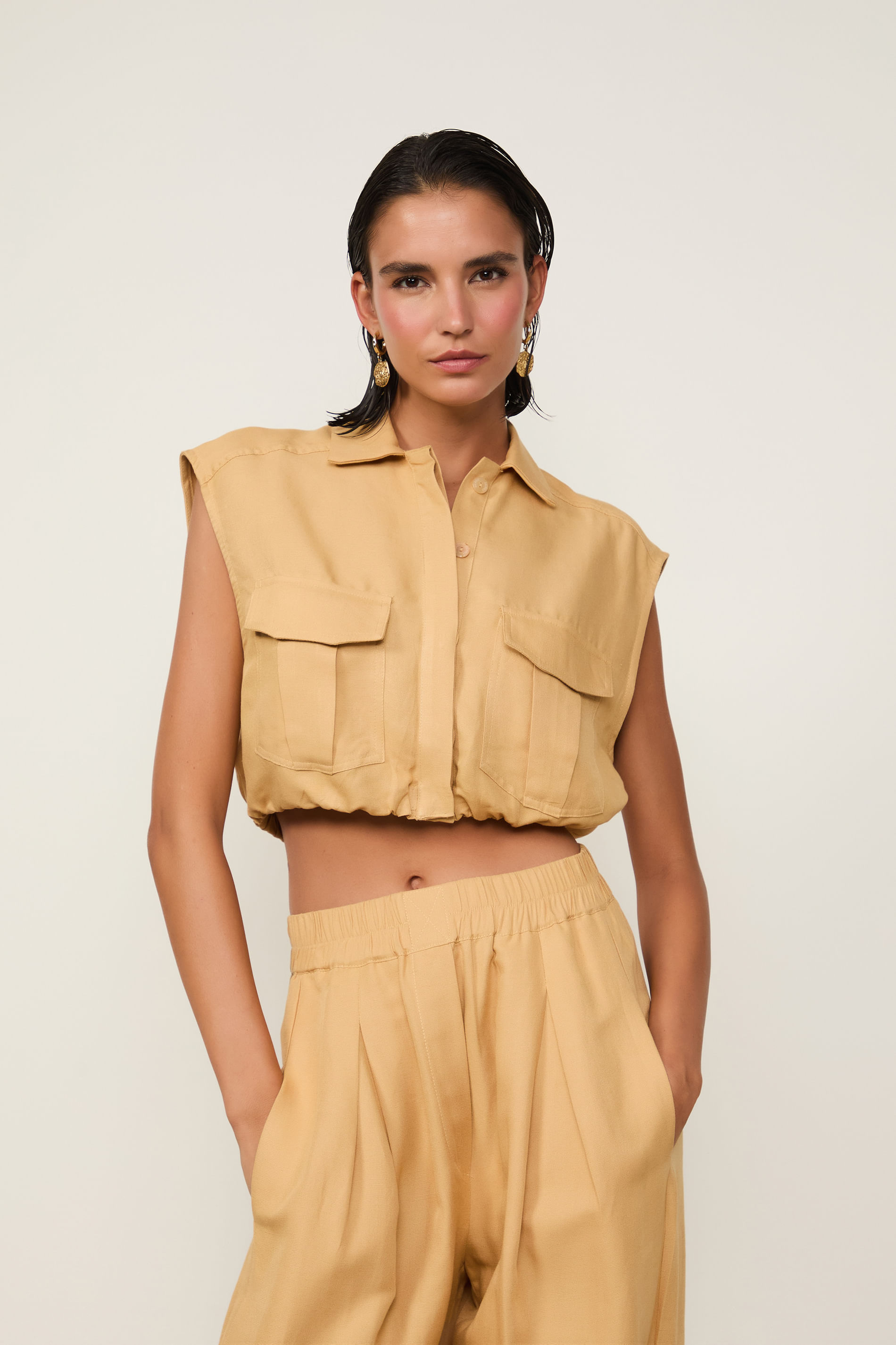 Camisa Com Linho Cropped Pate Coberta Bege Sisal