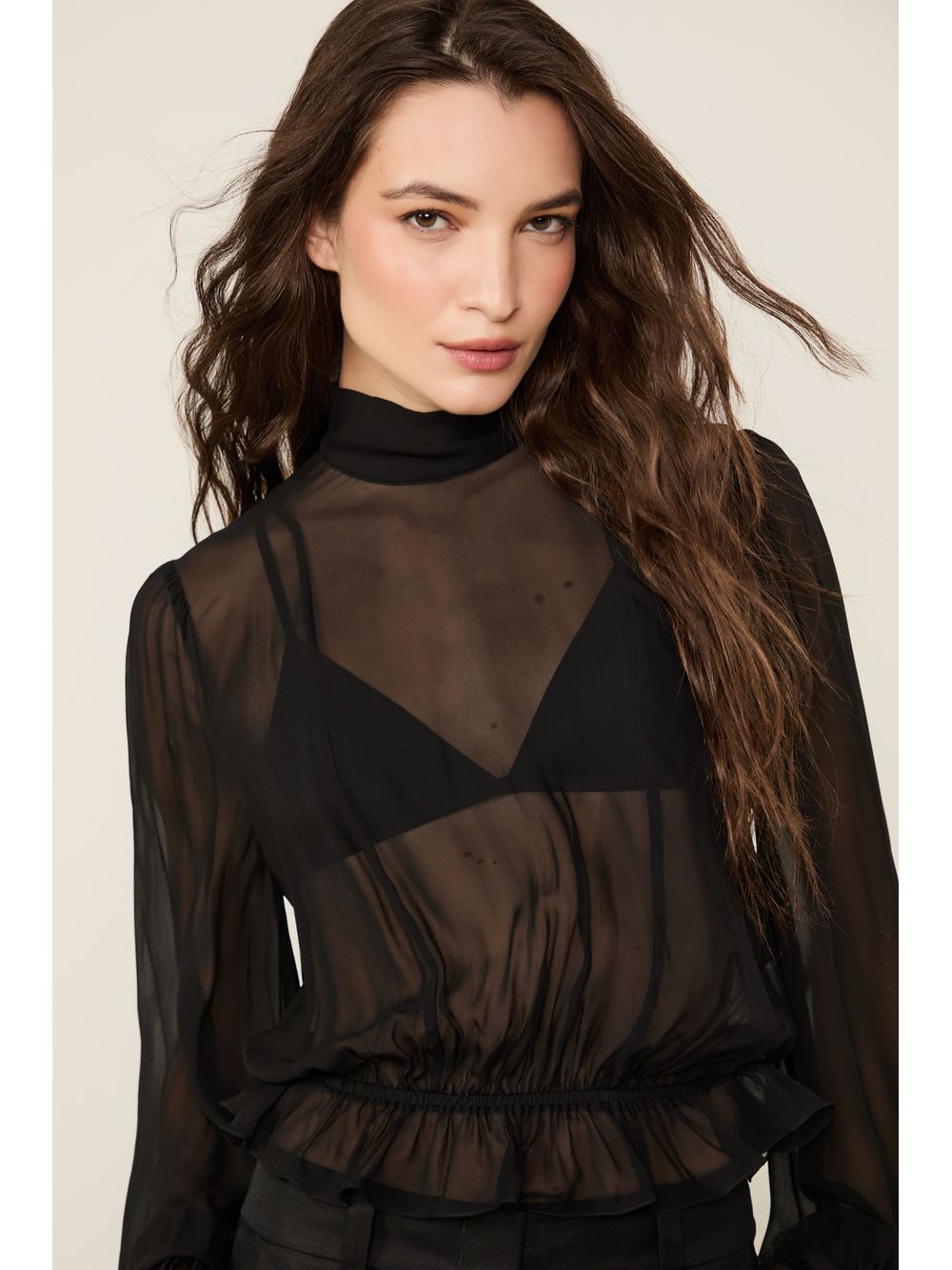 Animale — Blusa Livia Com Renda Preto