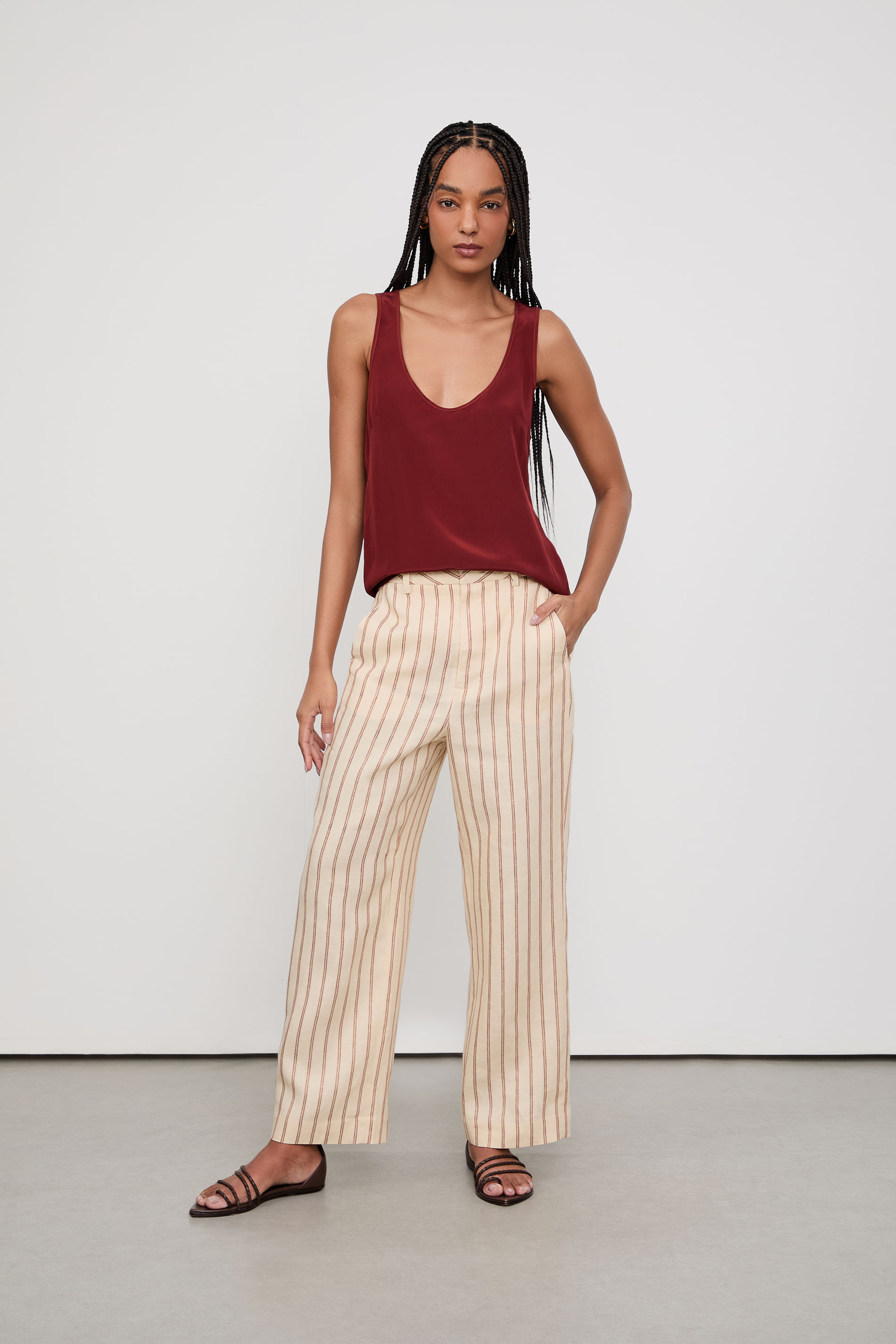 Calça De Linho Bege Listrada
