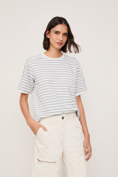 Camiseta De Malha Com Bolso Bordado Listrado Cinza e Off - M