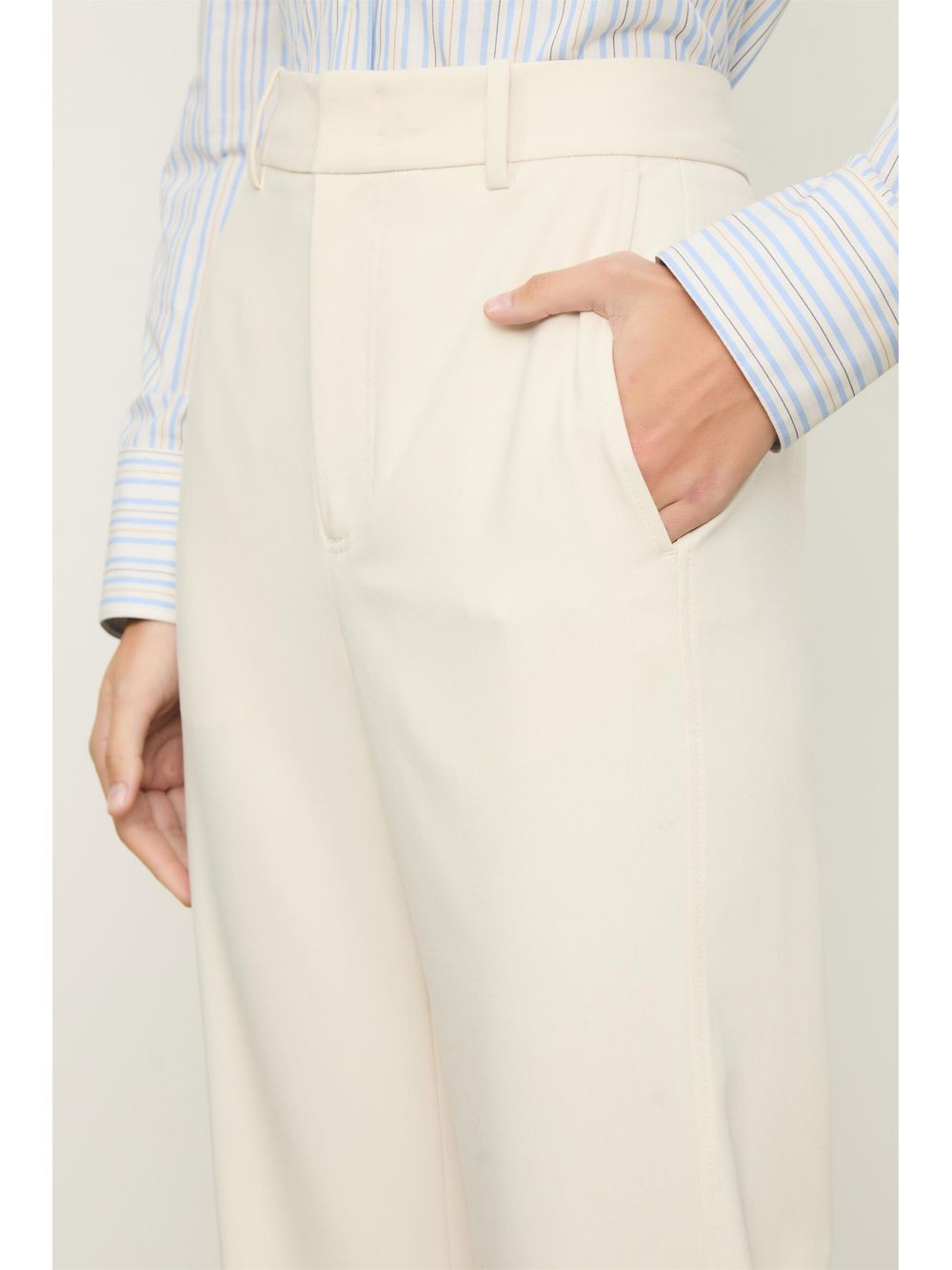 Animale — Calça De Alfaiataria Reta Off White