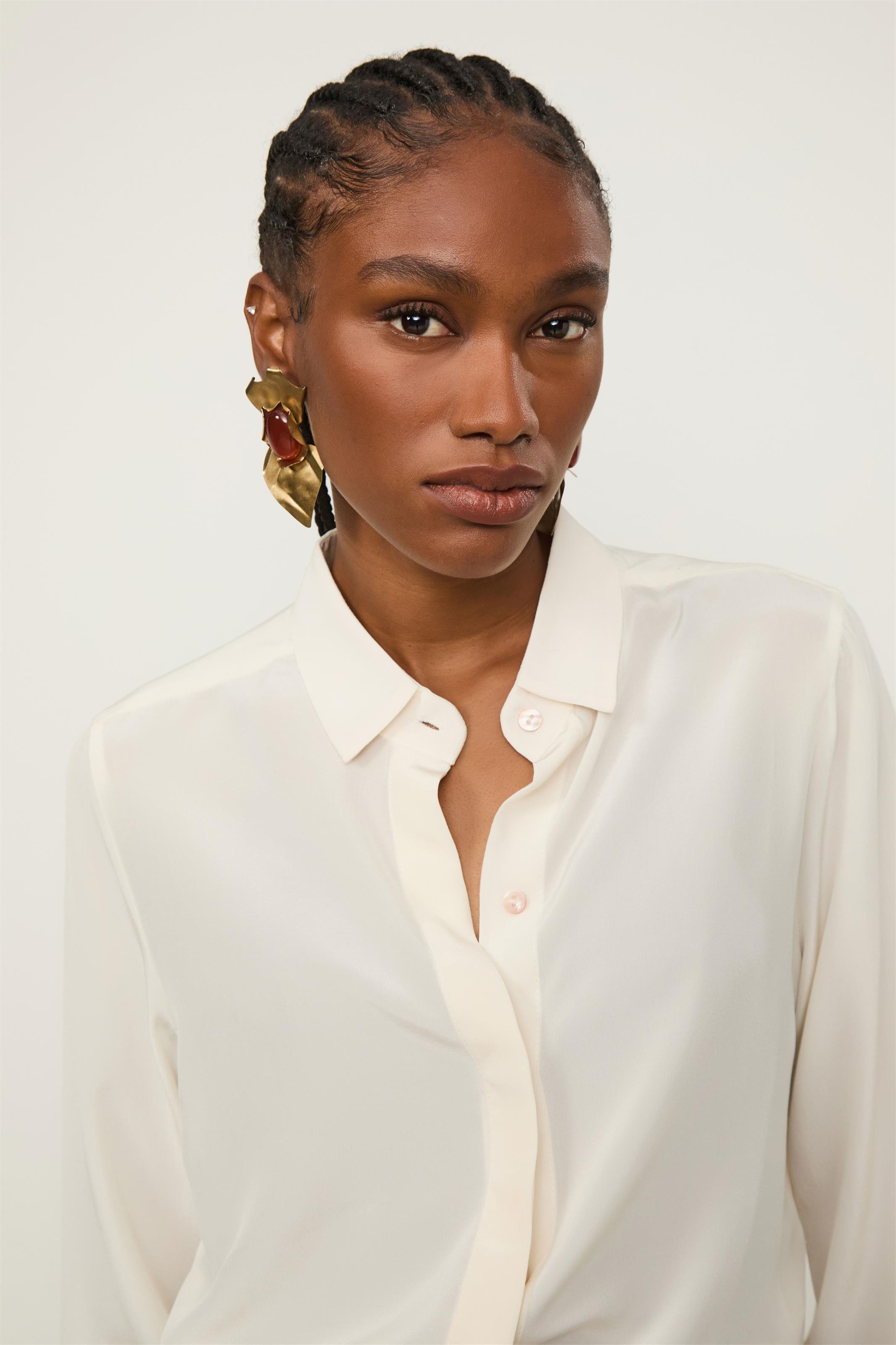 Camisa De Seda Básica Off White Manga Longa