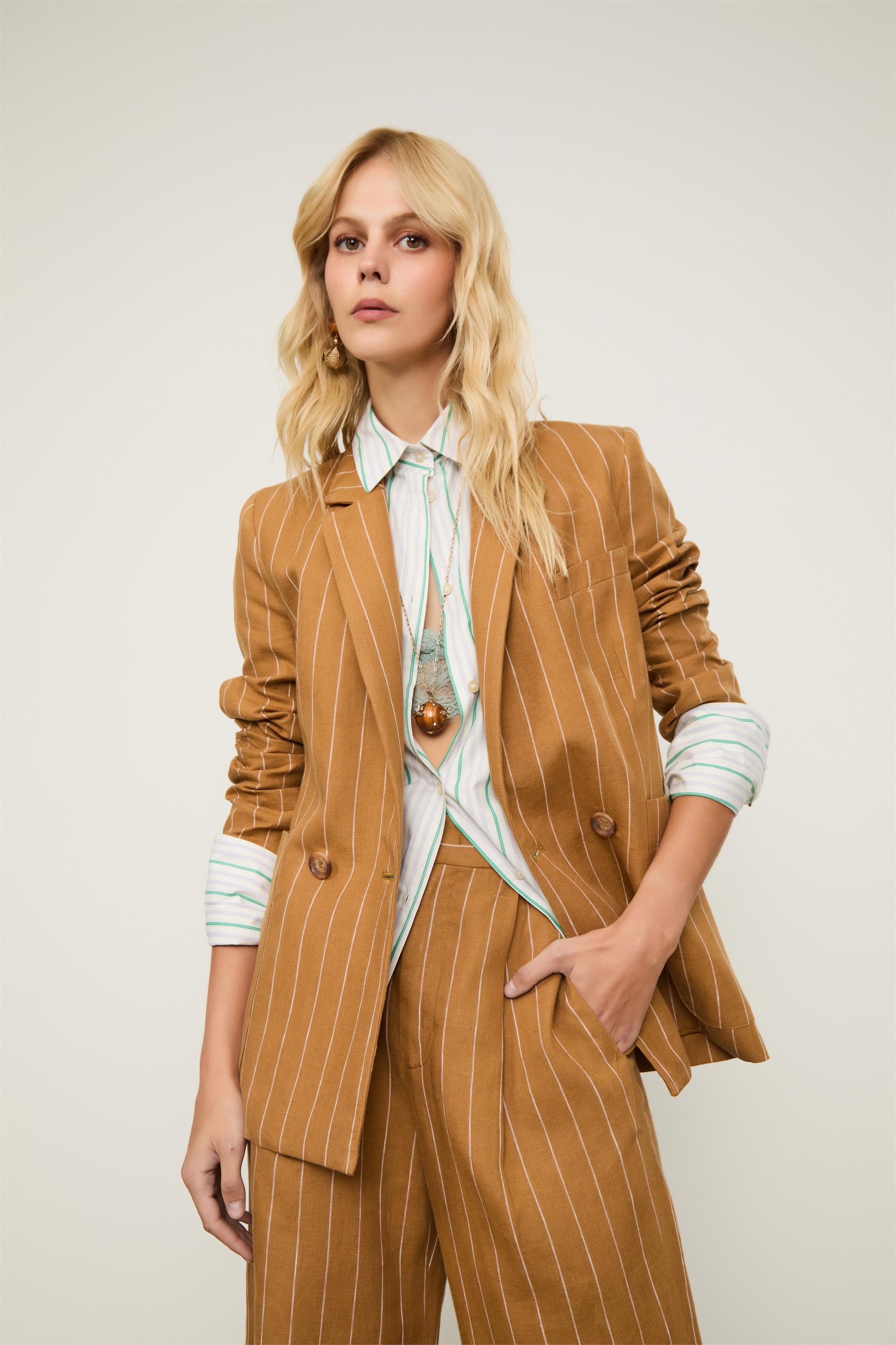 Blazer Listras Marrom