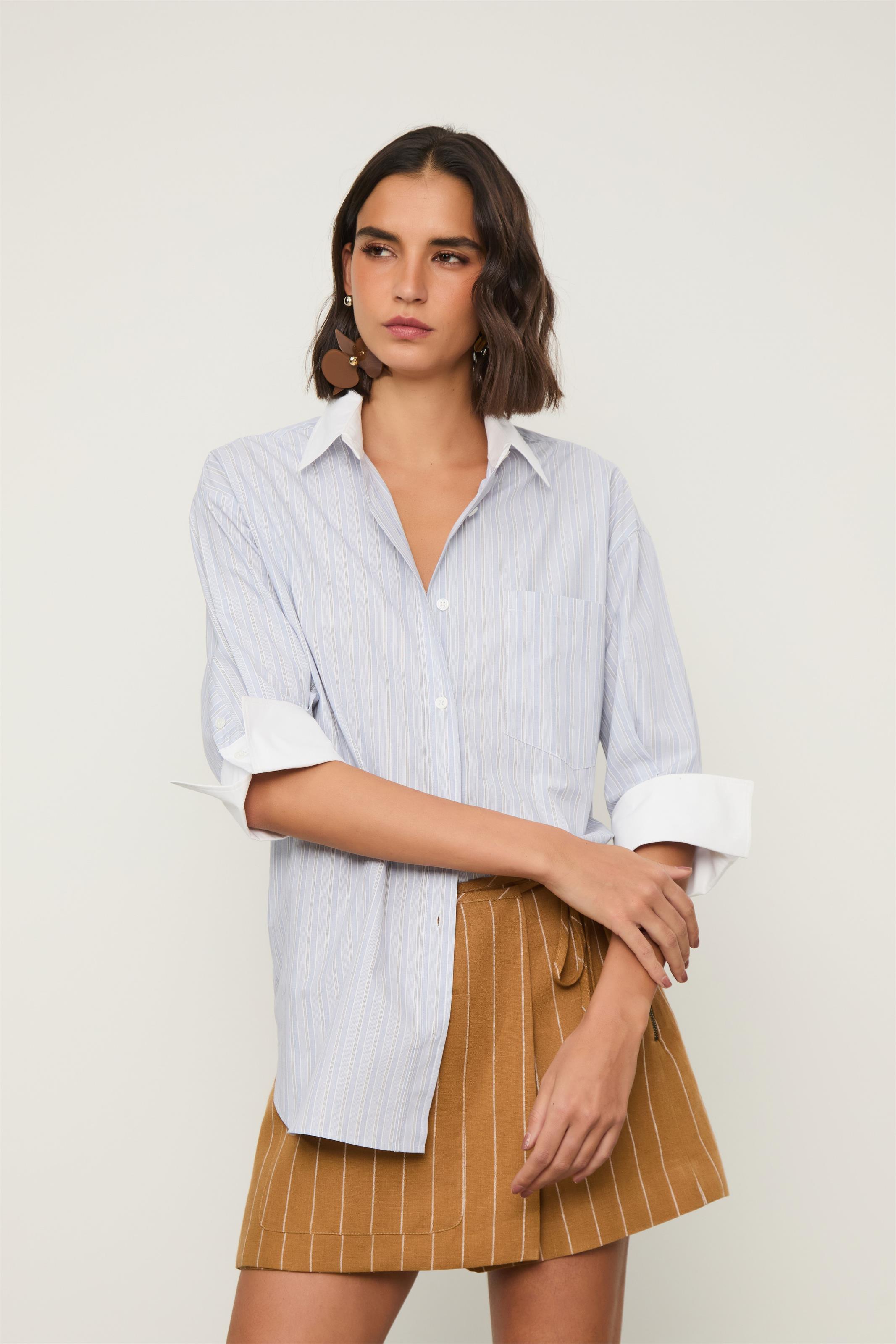 Camisa De Tricoline Listrada Com Punho Liso