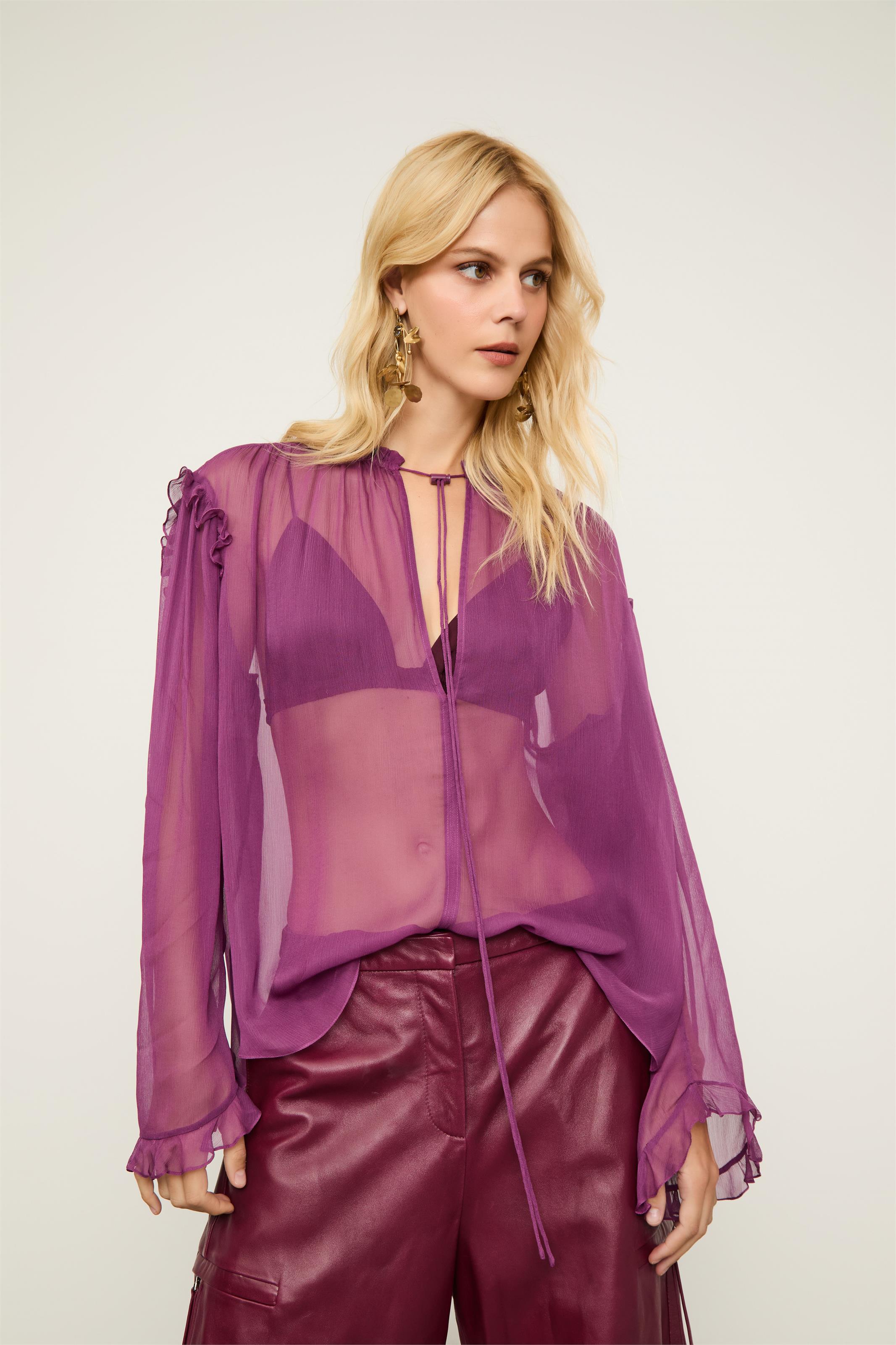 Bata Chiffon Manga Longa Decote v Com Babados Roxo Acai