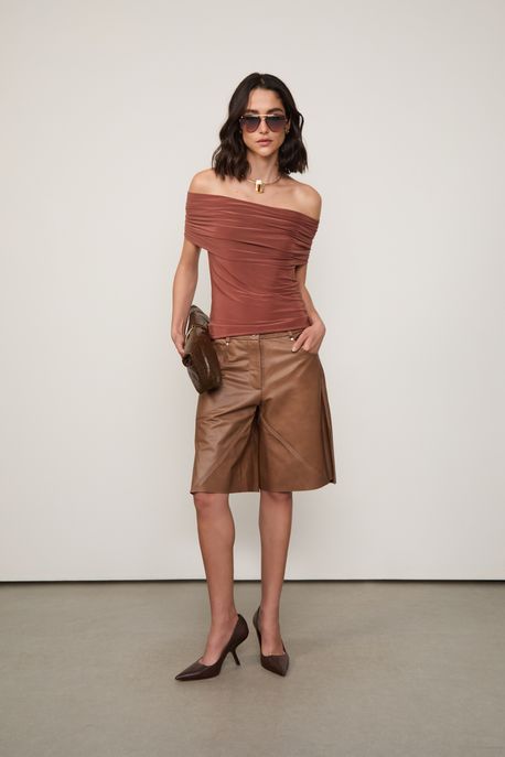 Blusa Jersey Ombro a Ombro Pala Franzida Marrom Russet - PP
