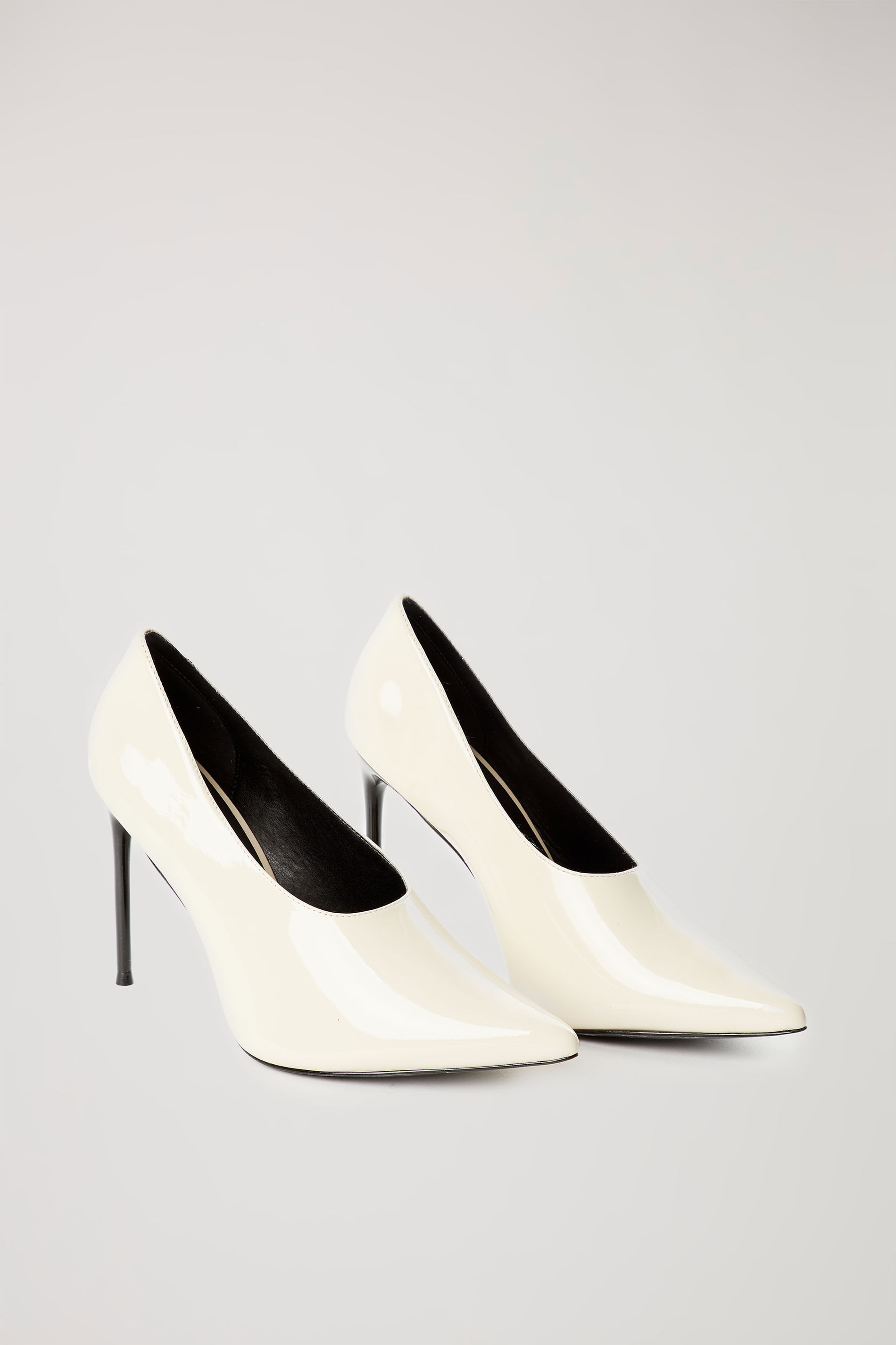 scarpin white